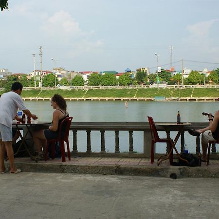 Xuan Hoa Hotel Нин Бин Екстериор снимка
